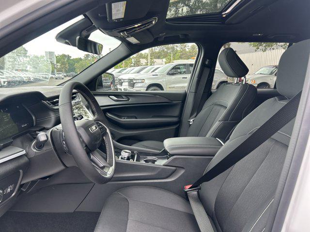 2026 Jeep Grand Cherokee Altitude 4x2