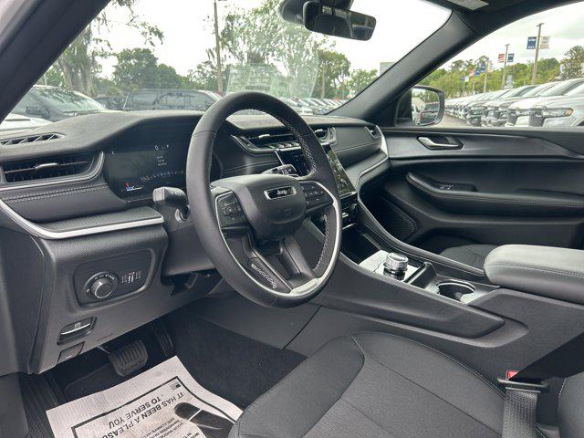 2026 Jeep Grand Cherokee Altitude 4x2
