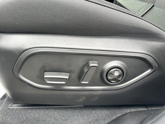 2026 Jeep Grand Cherokee Altitude 4x2