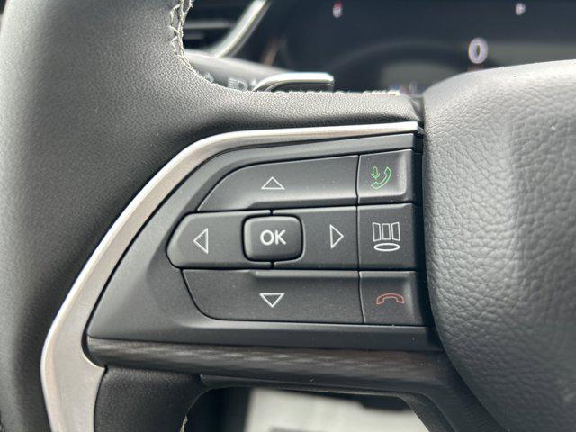 2026 Jeep Grand Cherokee Altitude 4x2