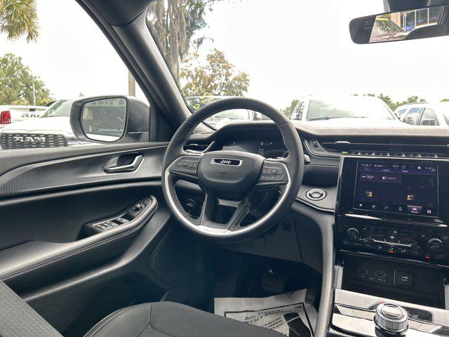 2026 Jeep Grand Cherokee Altitude 4x2