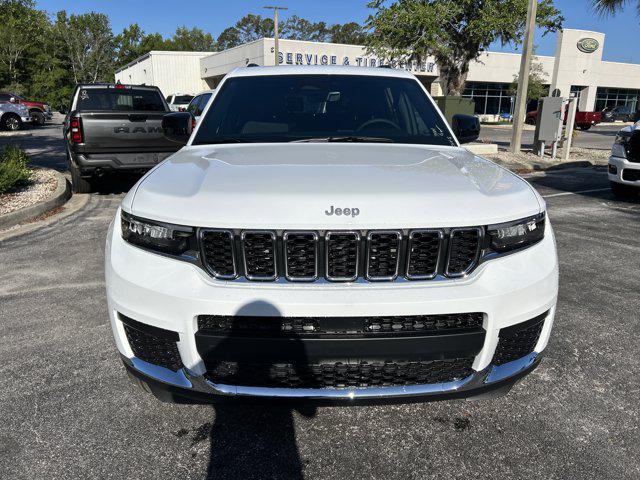 2026 Jeep Grand Cherokee Altitude 4x2