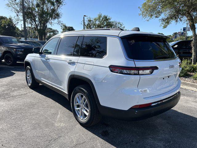 2026 Jeep Grand Cherokee Altitude 4x2