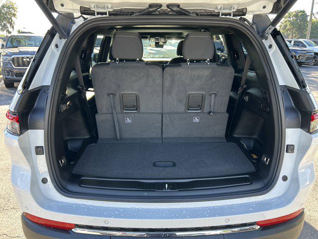 2026 Jeep Grand Cherokee Altitude 4x2