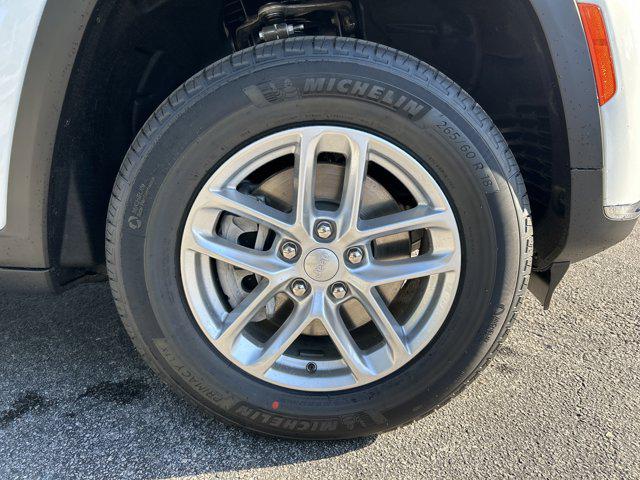 2026 Jeep Grand Cherokee Altitude 4x2