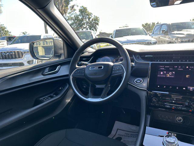 2026 Jeep Grand Cherokee Altitude 4x2