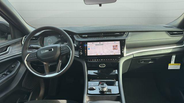 2026 Jeep Grand Cherokee L Altitude 4x4