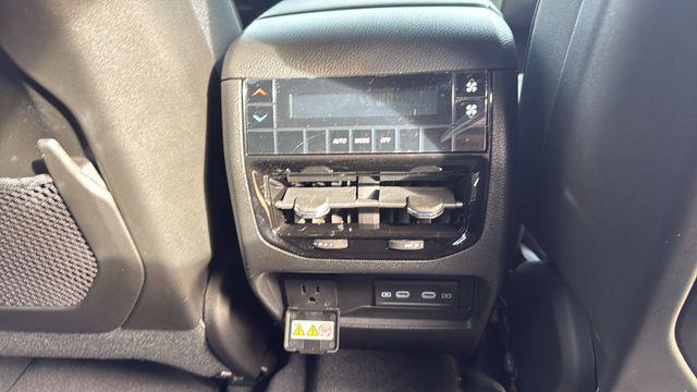 2026 Jeep Grand Cherokee L Altitude 4x4