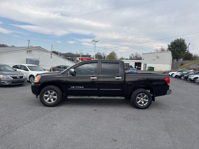 2014 Nissan Titan SV