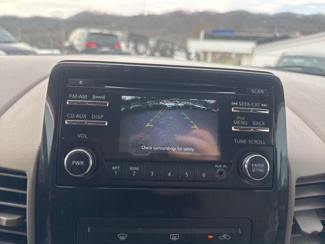 2014 Nissan Titan SV