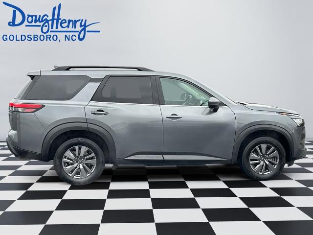 2024 Nissan Pathfinder SV FWD