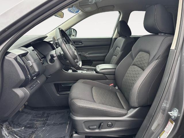 2024 Nissan Pathfinder SV FWD