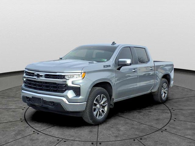 2023 Chevrolet Silverado 1500 4WD Crew Cab Standard Bed LT for sale in Martinsburg, WV