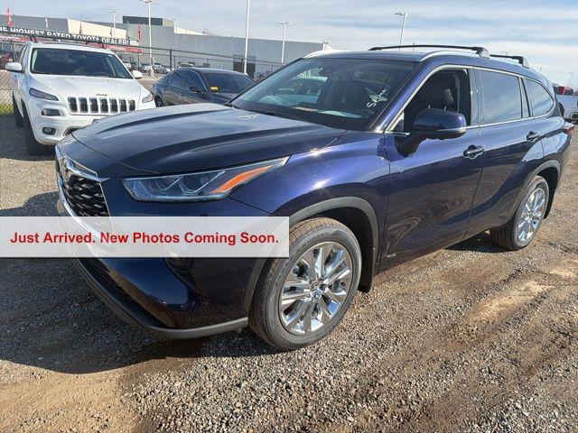 2026 Toyota Highlander Hybrid Limited