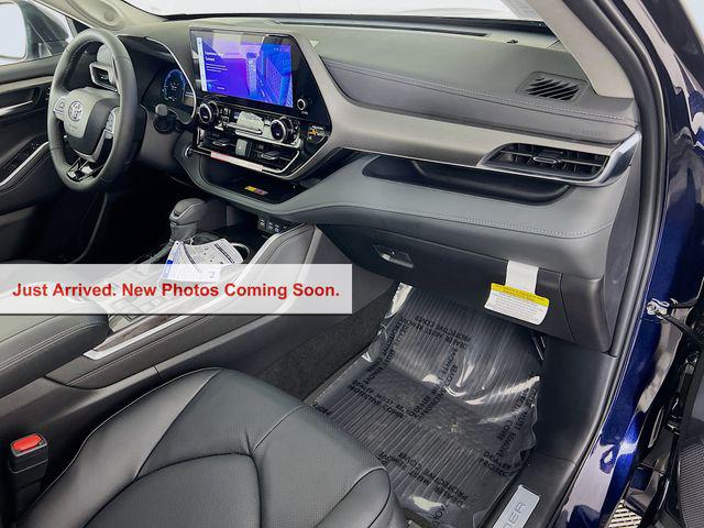 2026 Toyota Highlander Hybrid Limited
