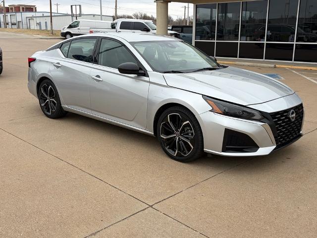 2024 Nissan Altima SR FWD