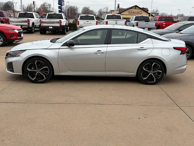 2024 Nissan Altima SR FWD