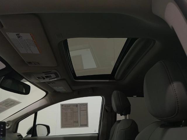 2024 Toyota Sienna XLE 8 Passenger