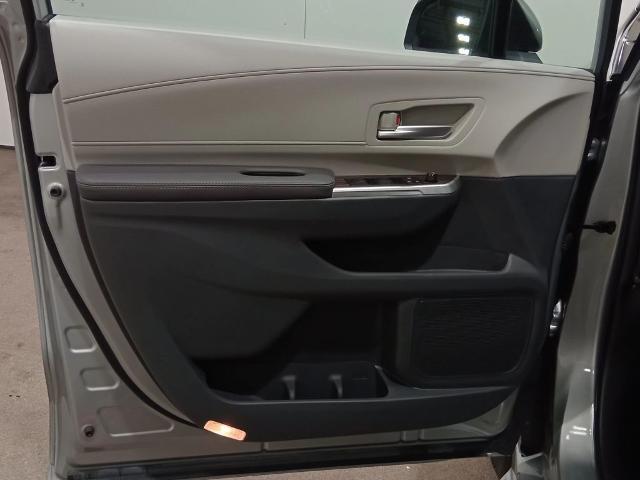 2024 Toyota Sienna XLE 8 Passenger
