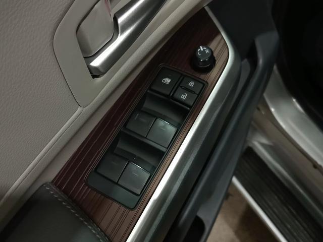 2024 Toyota Sienna XLE 8 Passenger