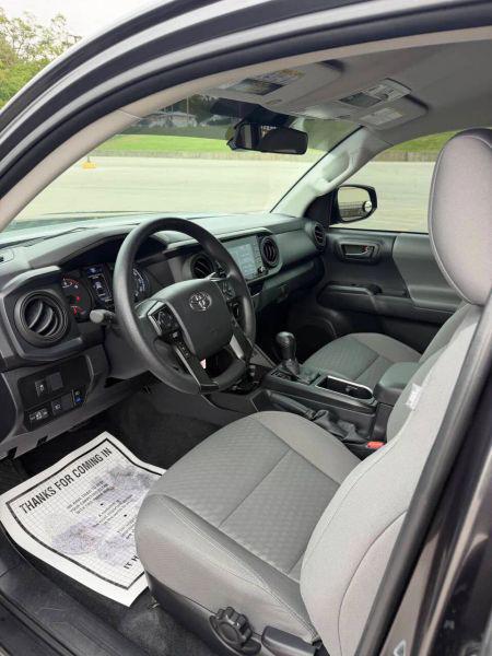 2022 Toyota Tacoma SR V6
