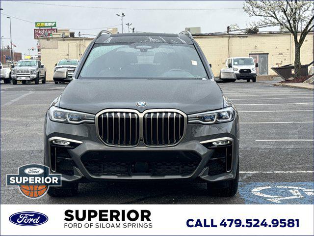 2022 BMW X7 M50i