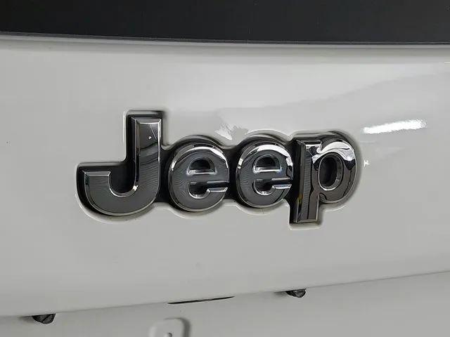2022 Jeep Cherokee Latitude Lux 4x4