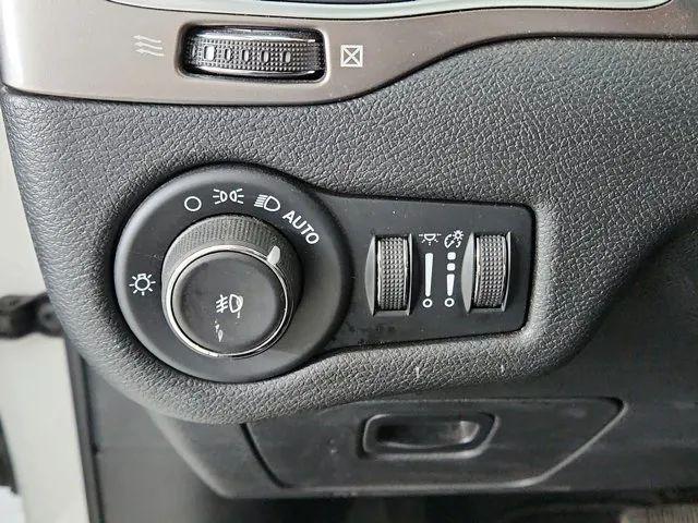 2022 Jeep Cherokee Latitude Lux 4x4