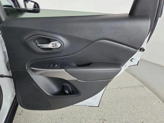 2022 Jeep Cherokee Latitude Lux 4x4