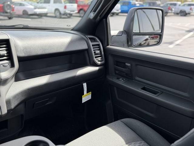 2026 Ram 3500 Tradesman/Big Horn