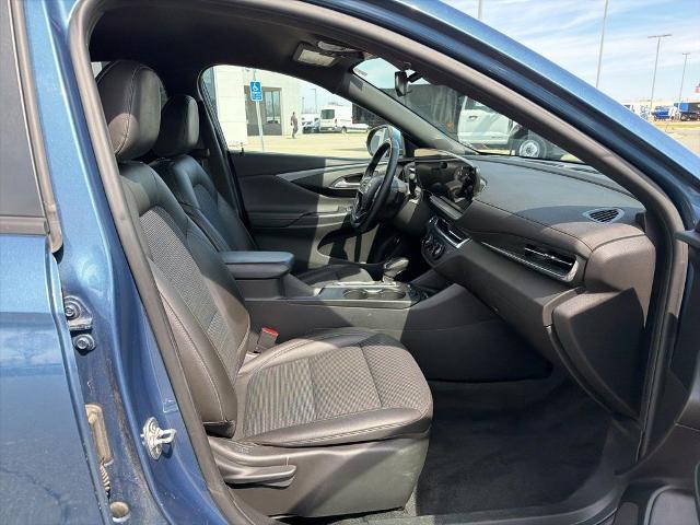 2024 Buick NV Preferred FWD