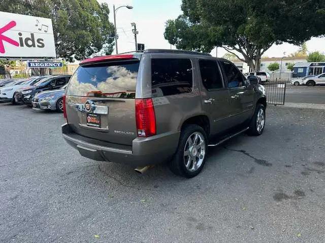 2014 Cadillac Escalade Luxury