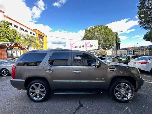 2014 Cadillac Escalade Luxury