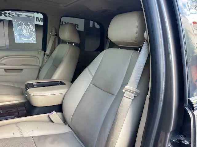 2014 Cadillac Escalade Luxury