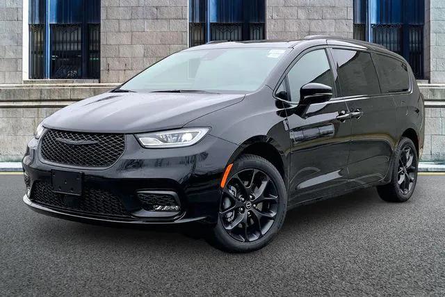 2026 Chrysler Pacifica PACIFICA LIMITED AWD