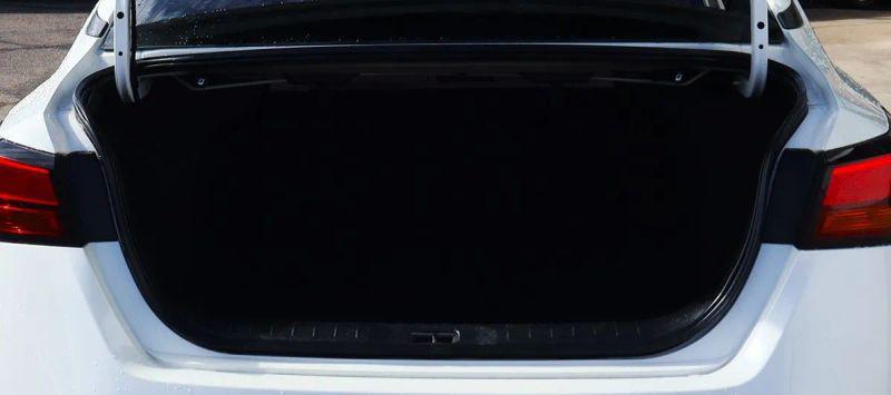 2020 Nissan Altima SR FWD