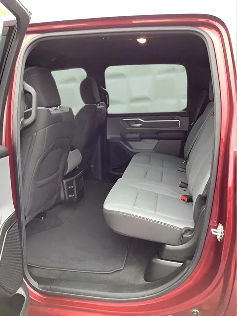 2023 Ram 1500 Big Horn Crew Cab 4x4 5'7" Box
