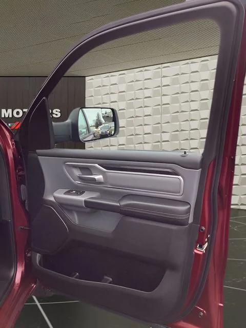 2023 Ram 1500 Big Horn Crew Cab 4x4 5'7" Box