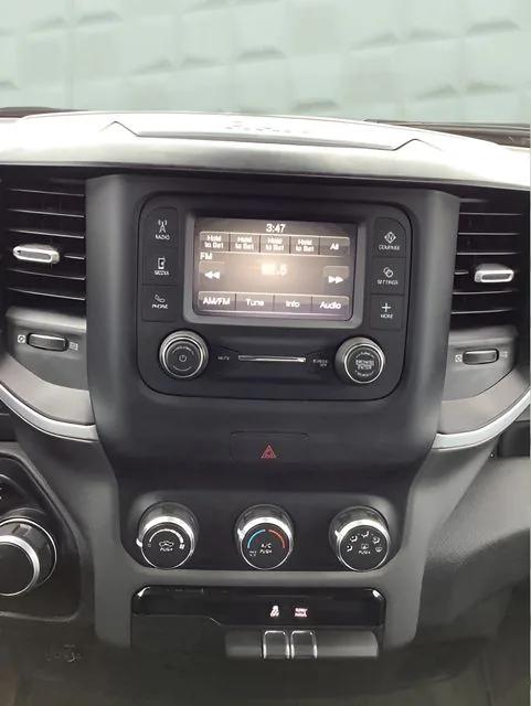 2023 Ram 1500 Big Horn Crew Cab 4x4 5'7" Box