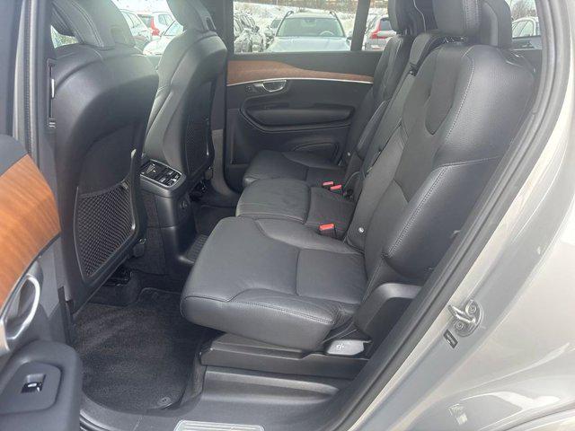 2023 Volvo XC90 Recharge T8 Plus Bright Theme 7-Seater