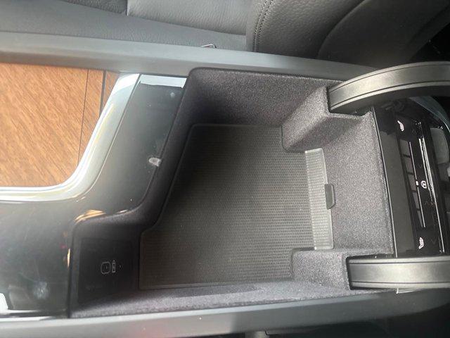 2023 Volvo XC90 Recharge T8 Plus Bright Theme 7-Seater