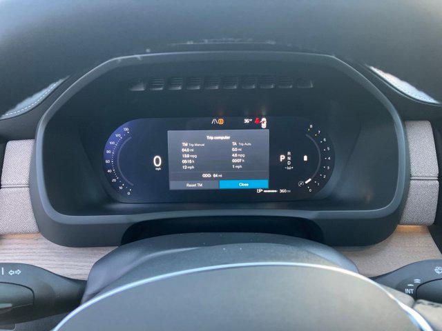 2026 Volvo XC90 Plus, B6 AWD Gas (mild hybrid), Gasoline, Bright, 6 Seats