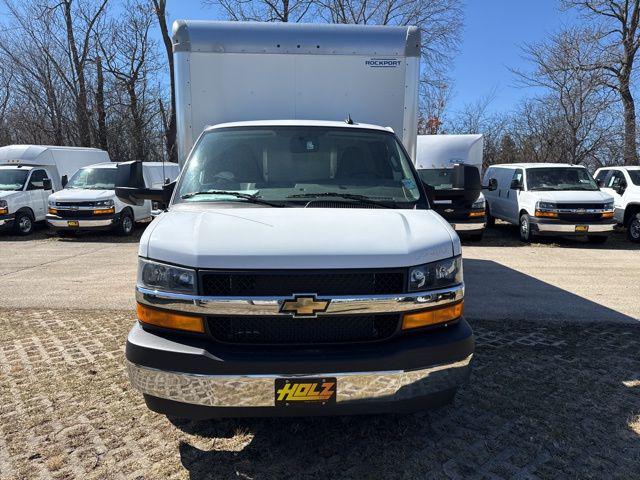 2025 Chevrolet Express Cutaway 4500 Van