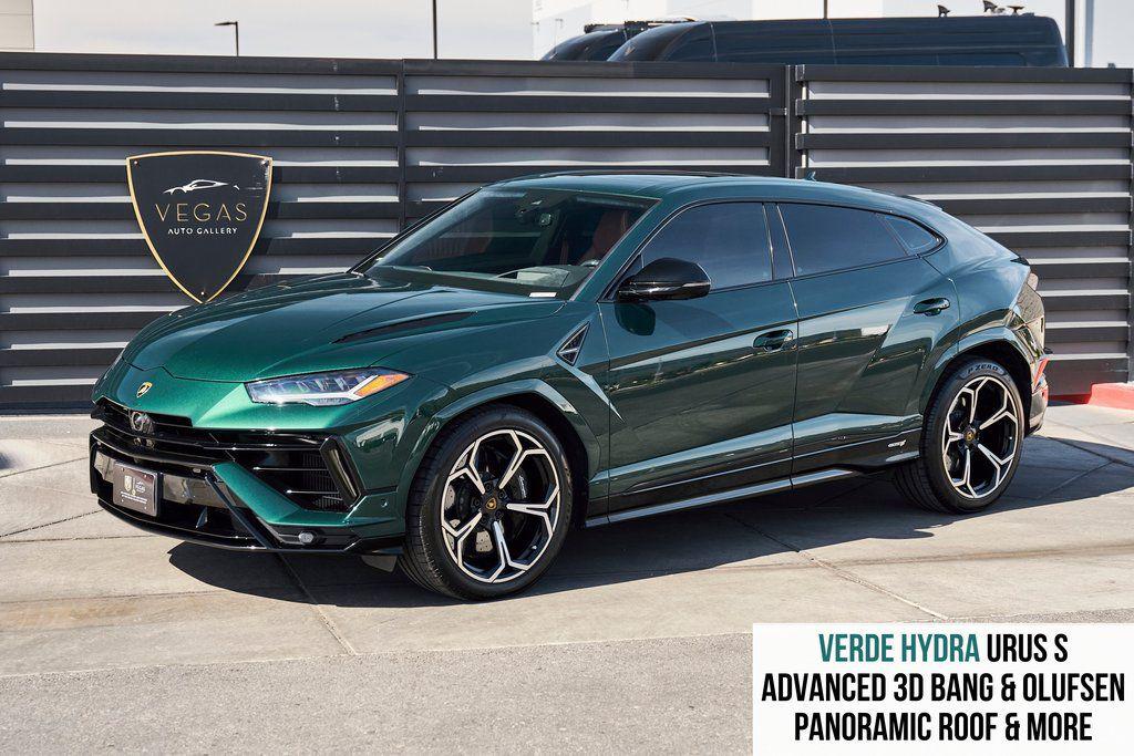 /2023 Lamborghini Urus
