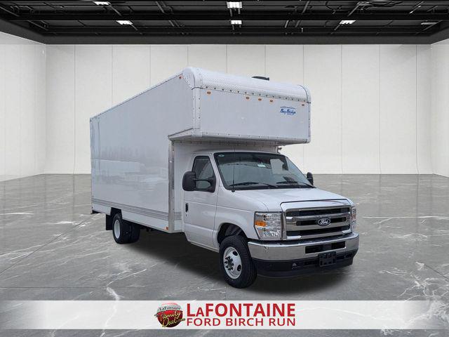 2027 Ford E-Series Cutaway Base