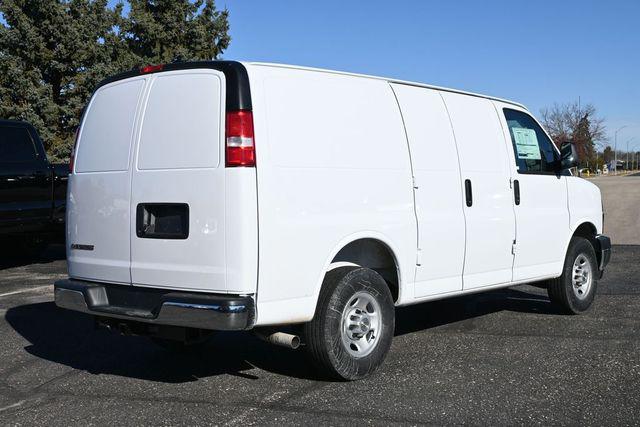 2026 Chevrolet Express Cargo Van 2500 Regular Wheelbase, WT, RWD