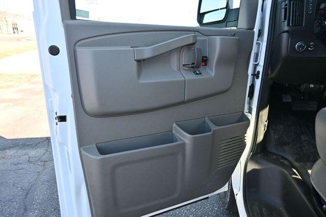 2026 Chevrolet Express Cargo Van 2500 Regular Wheelbase, WT, RWD