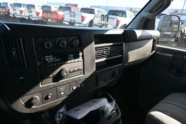 2026 Chevrolet Express Cargo Van 2500 Regular Wheelbase, WT, RWD