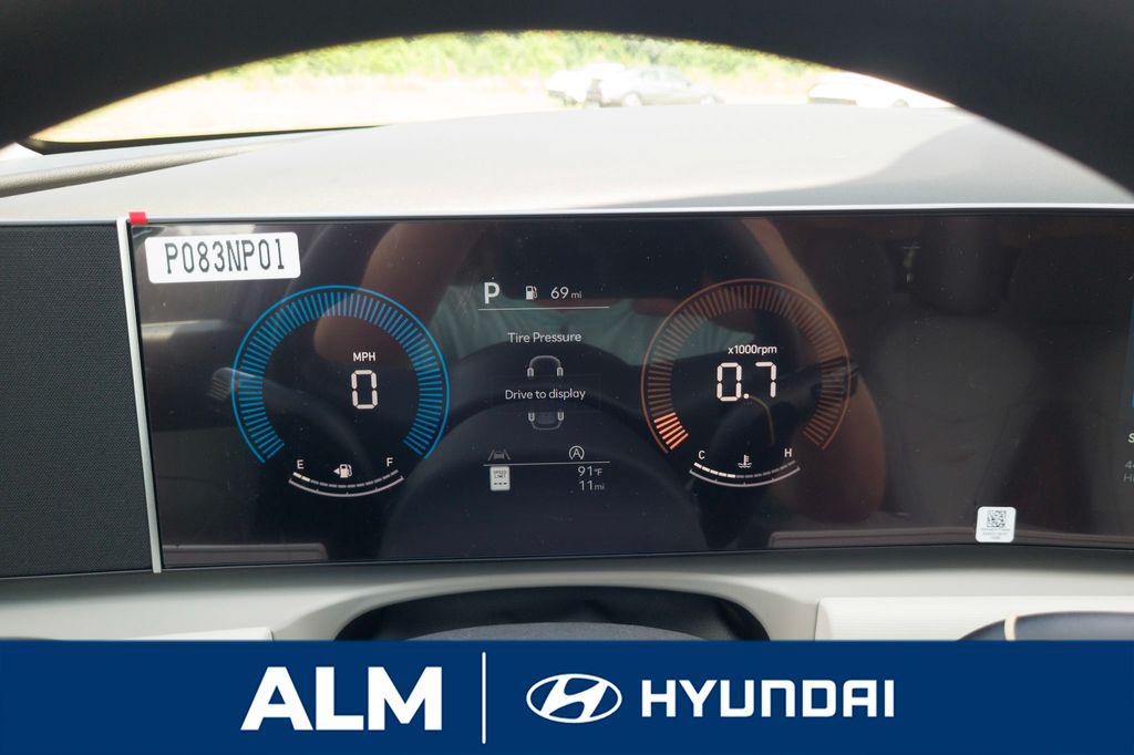 New 2026 Gray HYUNDAI SEL FWD image 29