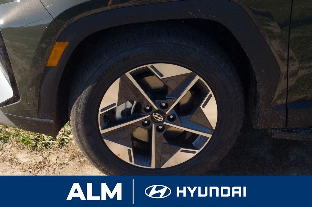 New 2026 Green HYUNDAI SEL FWD image 13